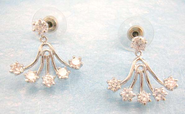 online jewelry wholesale distribute clear cz diamond in brass base, rhodium plated